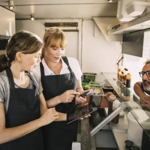 What restaurant owners need to know about reservation management systems